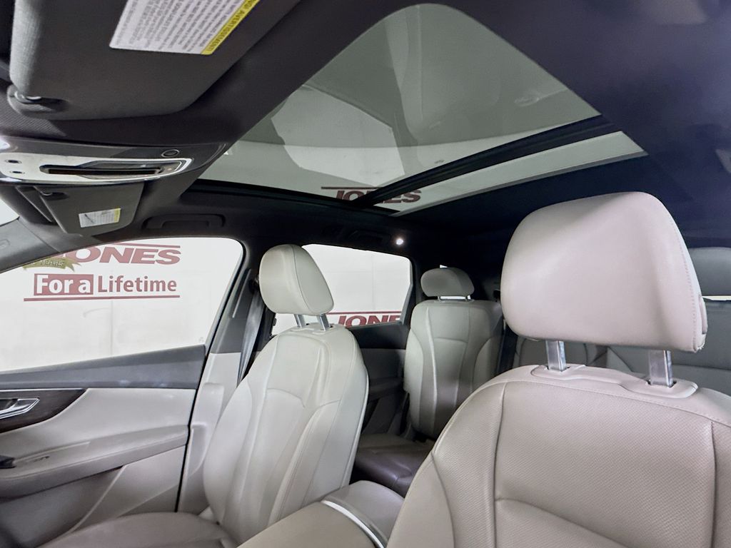 2021 Audi Q7 11