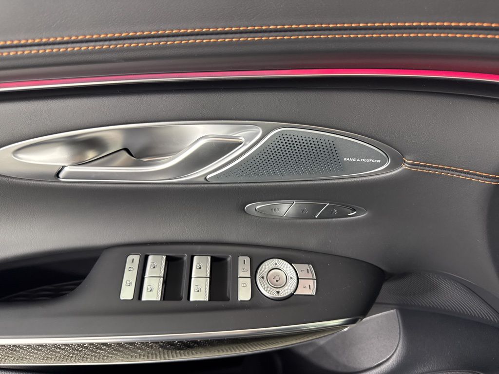 2026 GENESIS GV70 Sport Prestige - Photo 16