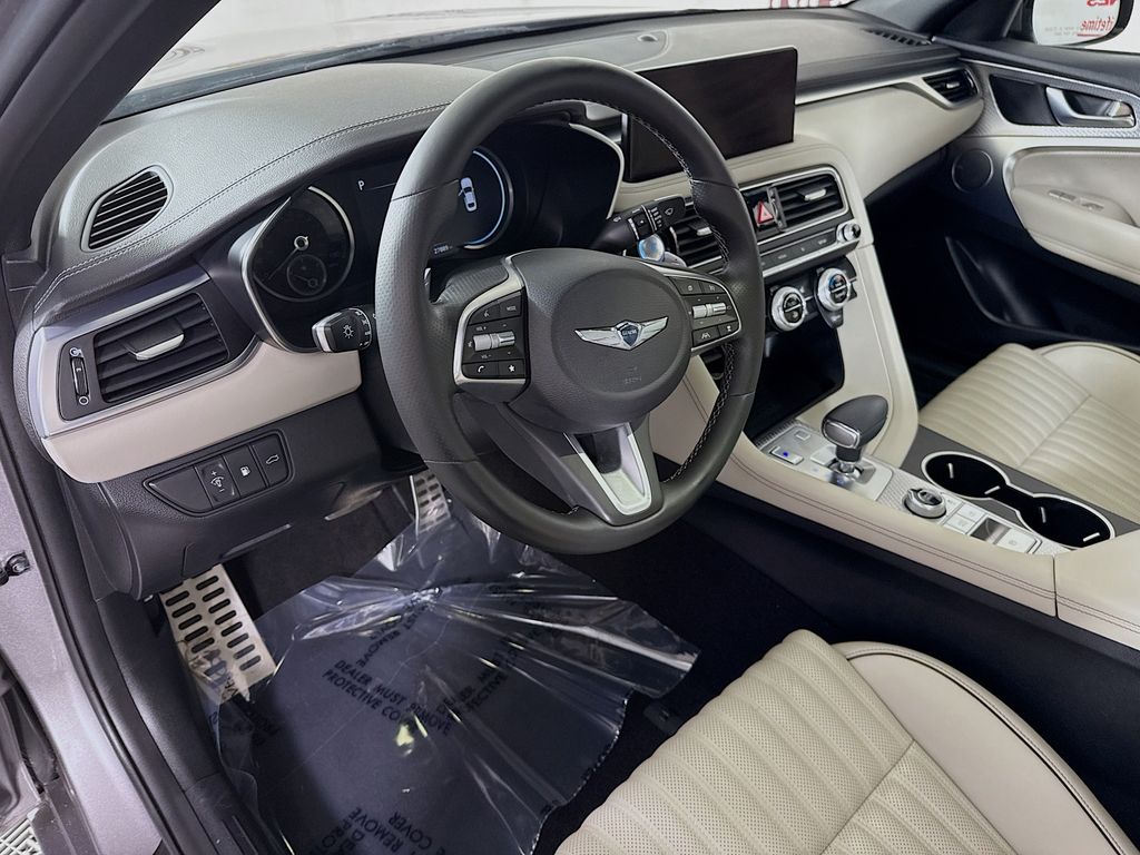 2023 GENESIS G70 Standard - Photo 19