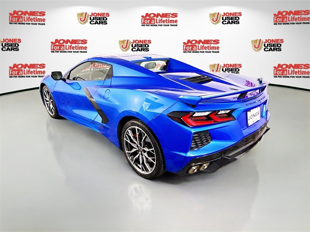 2025 Chevrolet Corvette Stingray 2LT photo 2