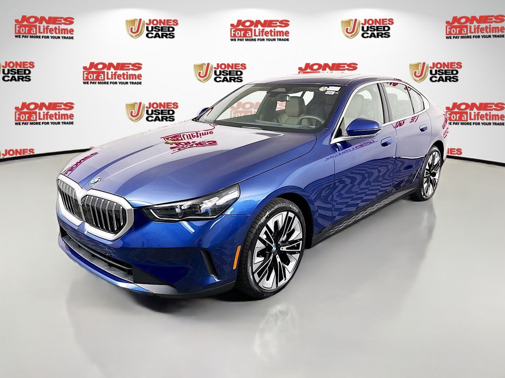 2026 BMW 5 Series 530i - Photo 13