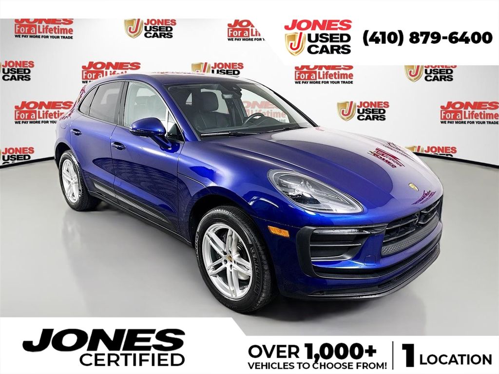 2023 Porsche Macan Base