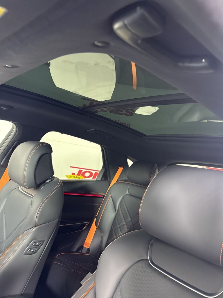 2026 GENESIS GV70 Sport Prestige - Photo 9