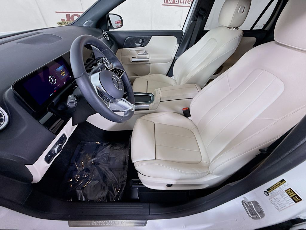 2025 Mercedes-Benz GLA GLA250 - Photo 23