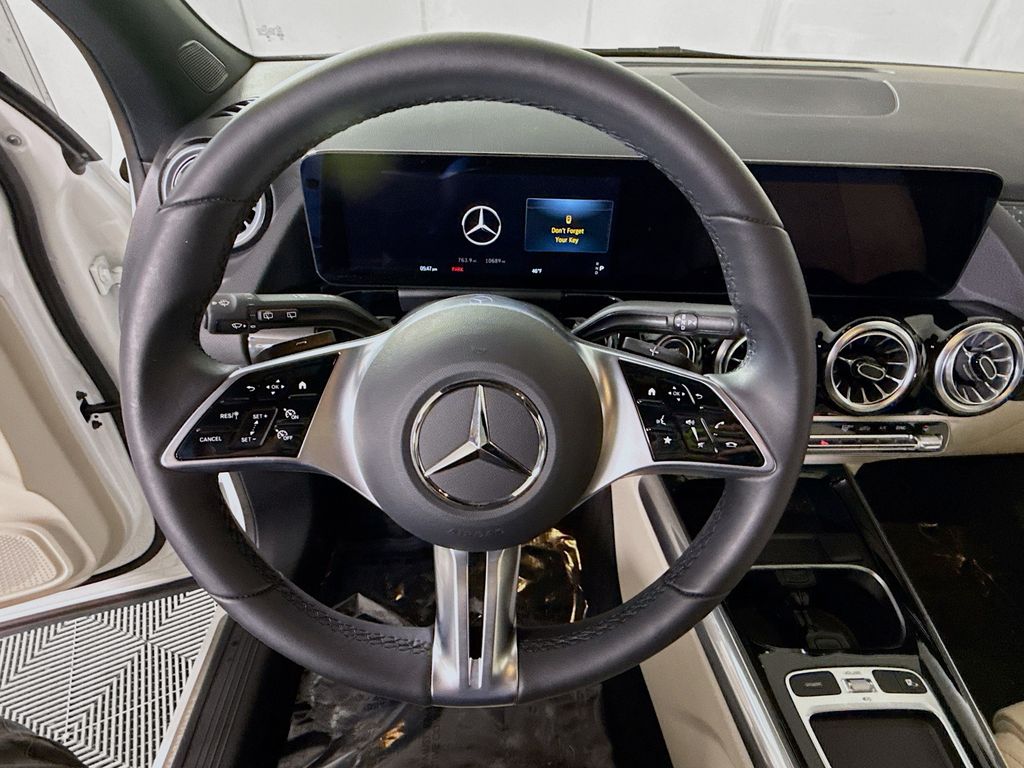2025 Mercedes-Benz GLA GLA250 - Photo 18