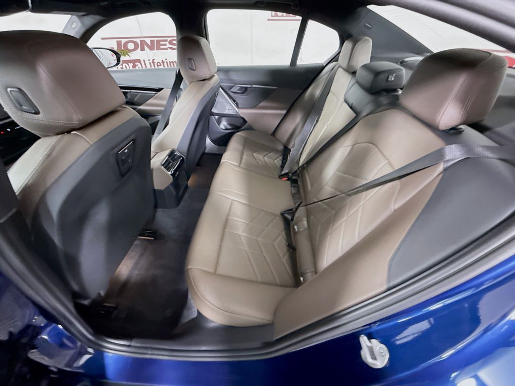 2026 BMW 5 Series 530i - Photo 27