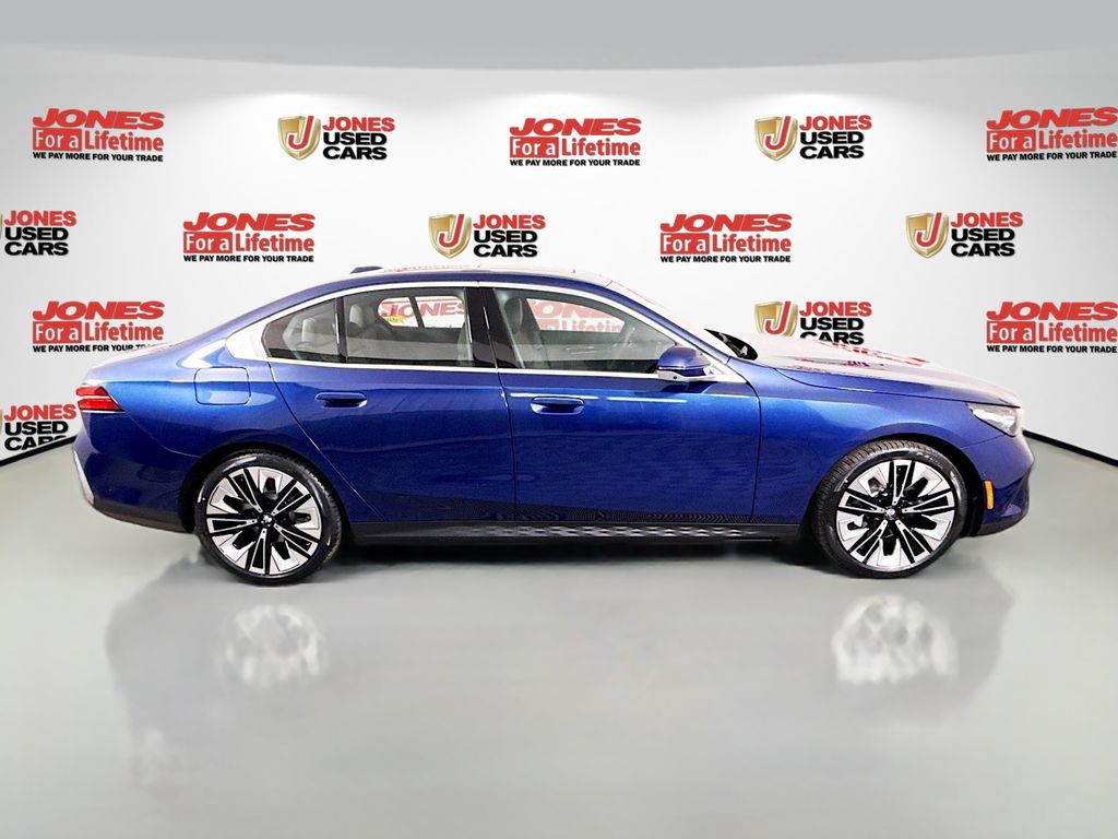 2026 BMW 5 Series 530i - Photo 17