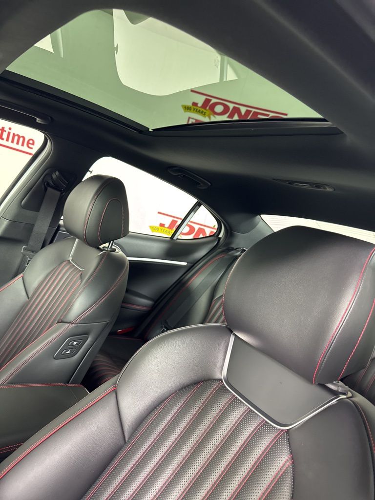 2026 GENESIS G70 Sport Prestige - Photo 12