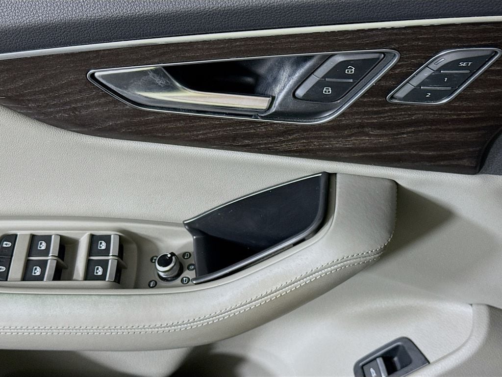 2021 Audi Q7 23