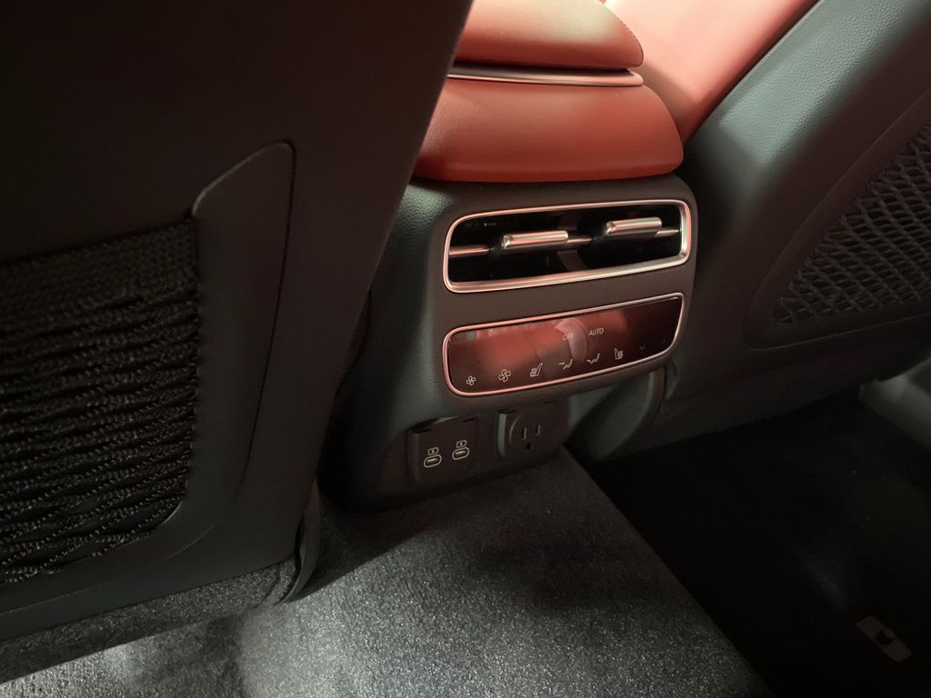 2026 GENESIS GV70 Sport Prestige - Photo 21