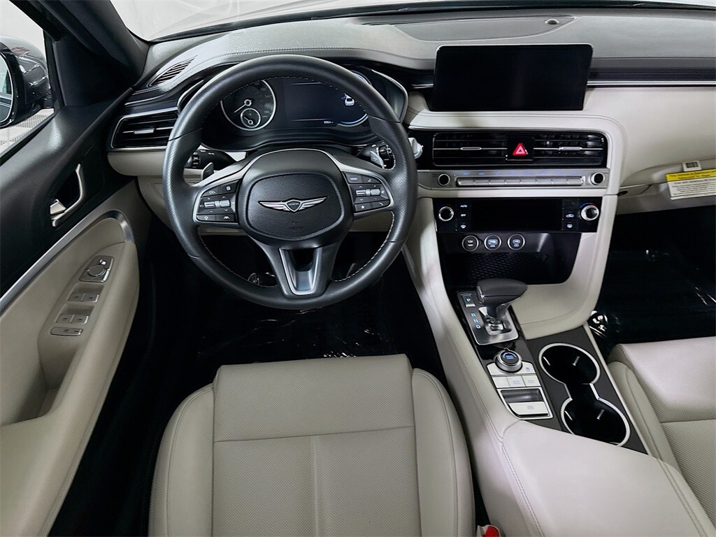 2024 Genesis G70 2.5T photo 3