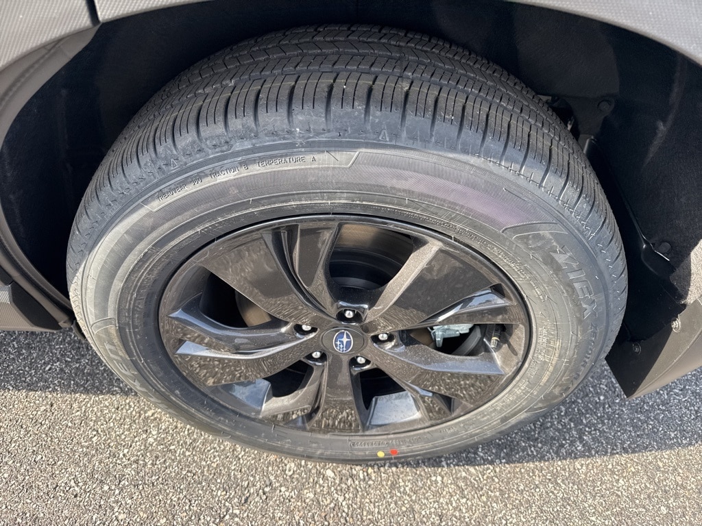 2026 Subaru Ascent Premium - Photo 17