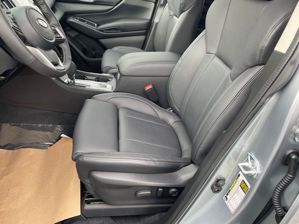2026 Subaru Ascent Limited - Photo 12