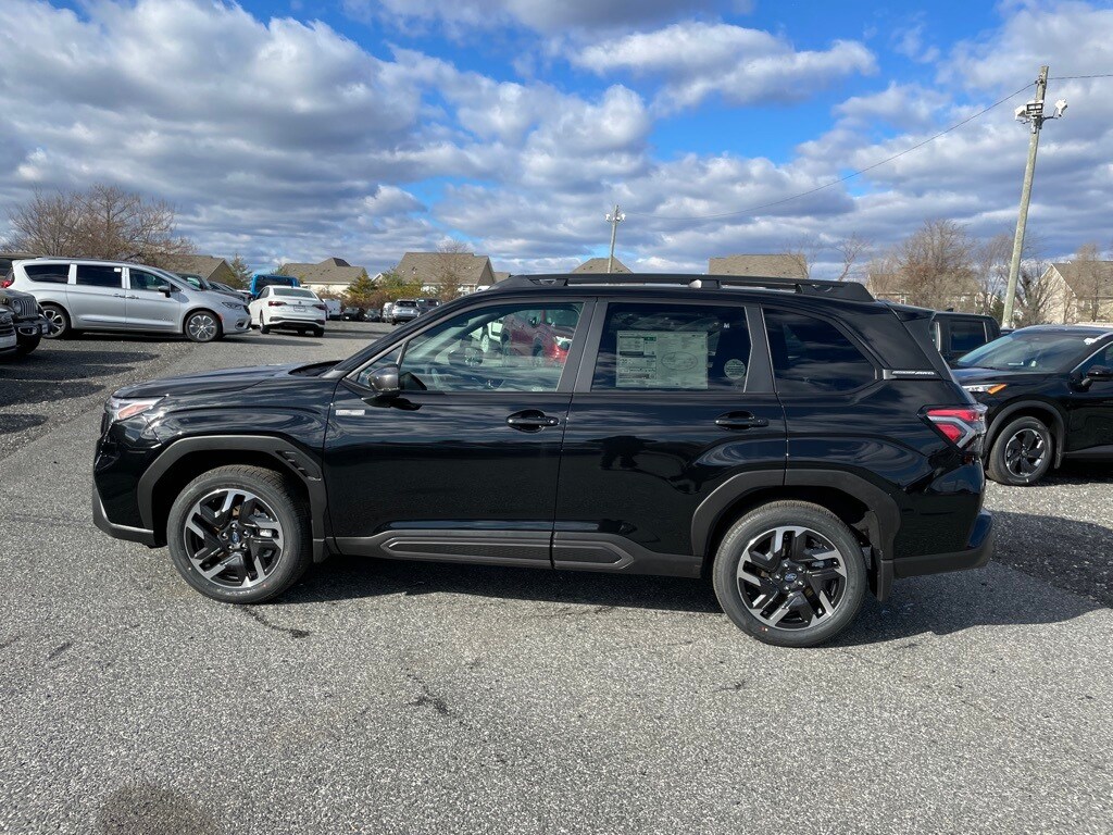 New 2025 Subaru Forester Hybrid Limited SUV