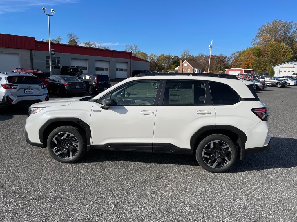 New 2025 Subaru Forester Hybrid Premium SUV