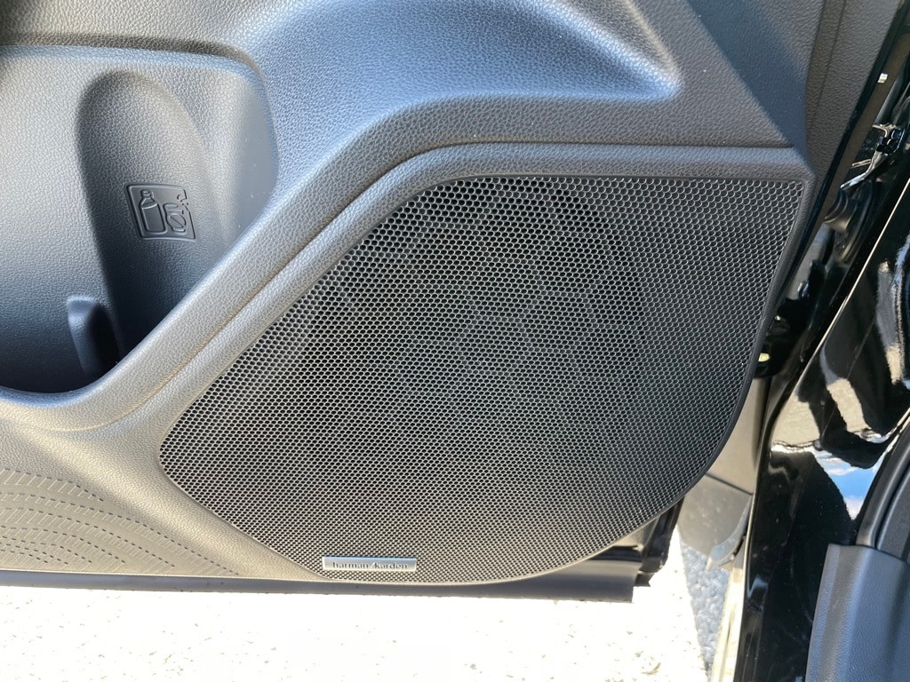 2026 Subaru Forester Touring - Photo 9