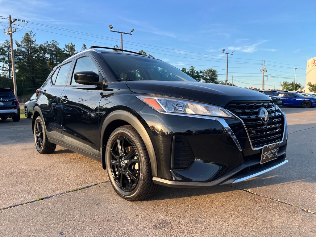 2022 Nissan Kicks 1.6 SV's photo