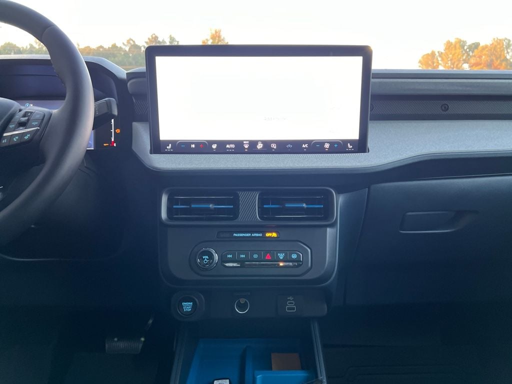 2025 Ford Maverick XLT - Photo 25