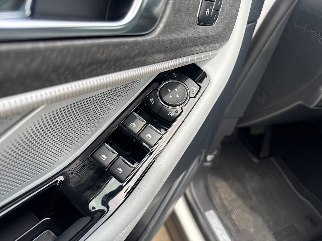 2026 Ford Explorer Platinum - Photo 12