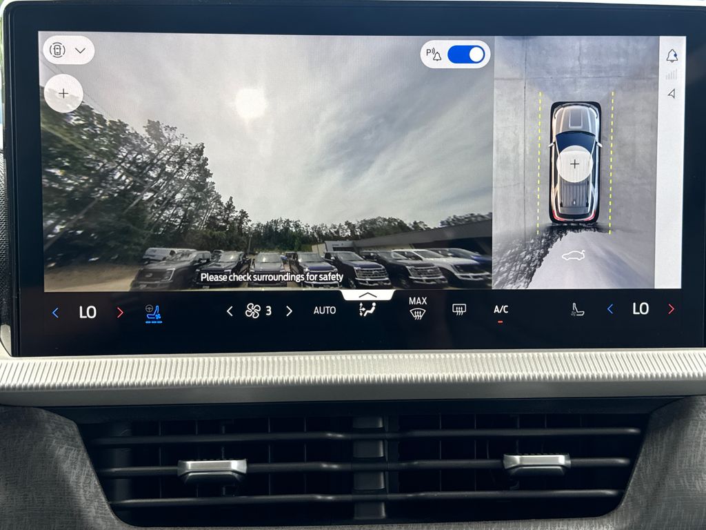 2026 Ford Explorer Platinum - Photo 17