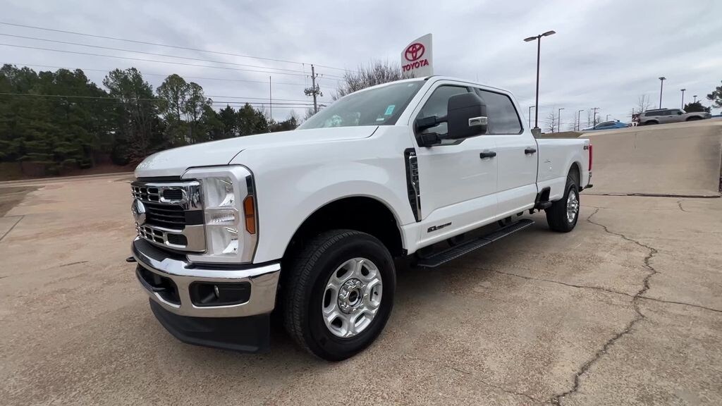 Used 2025 Ford F-350SD XLT Truck
