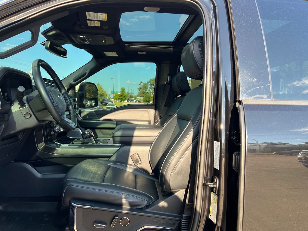 2023 Ford F-150 Lariat - Photo 9