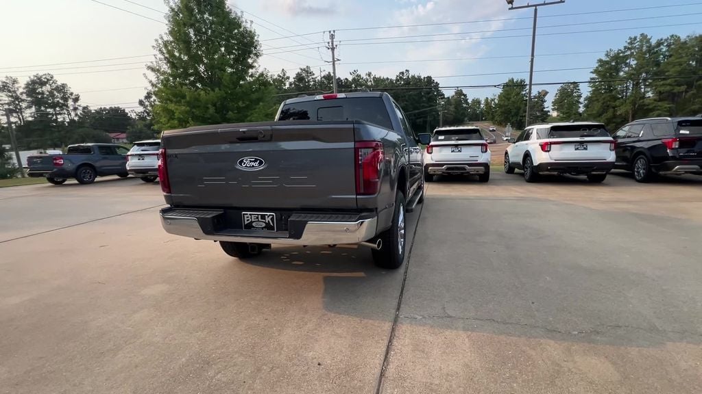 2026 Ford F-150 XLT - Photo 6