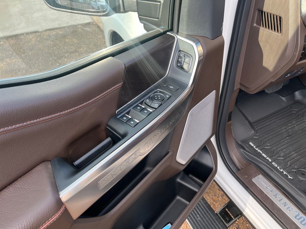 2026 Ford F-350 Super Duty King Ranch - Photo 12