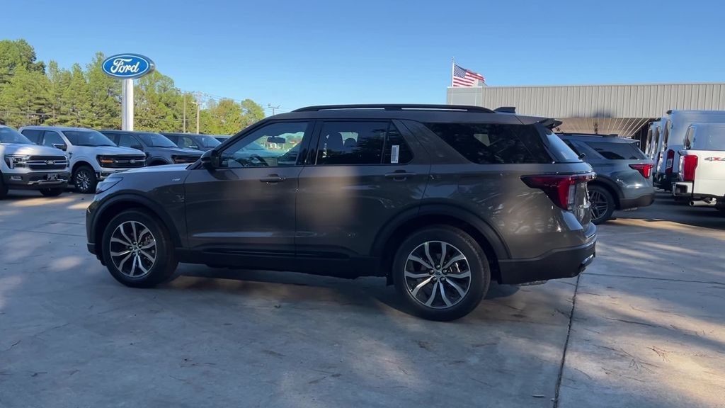 New 2026 Ford Explorer ST-Line SUV