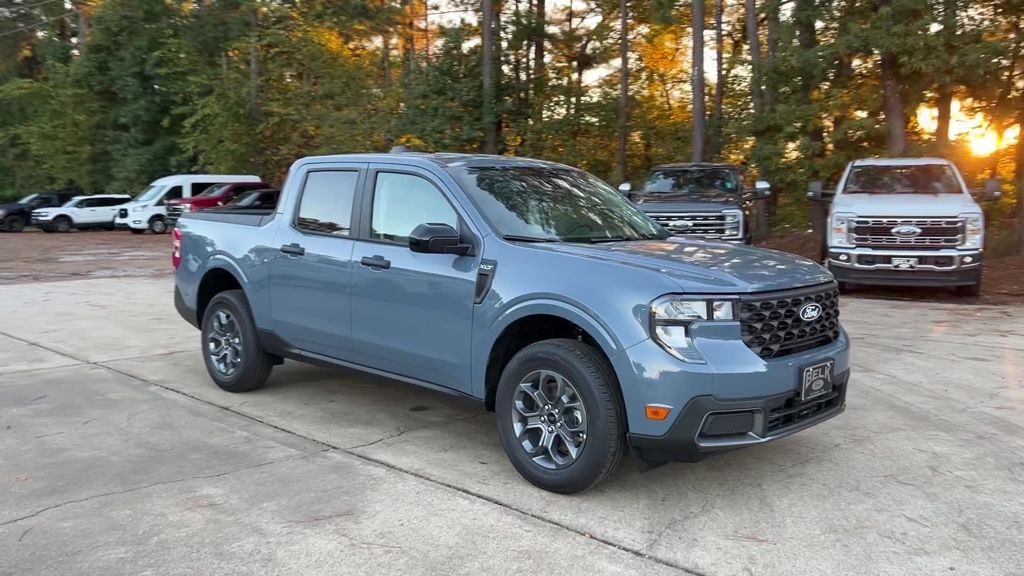 2025 Ford Maverick XLT - Photo 8