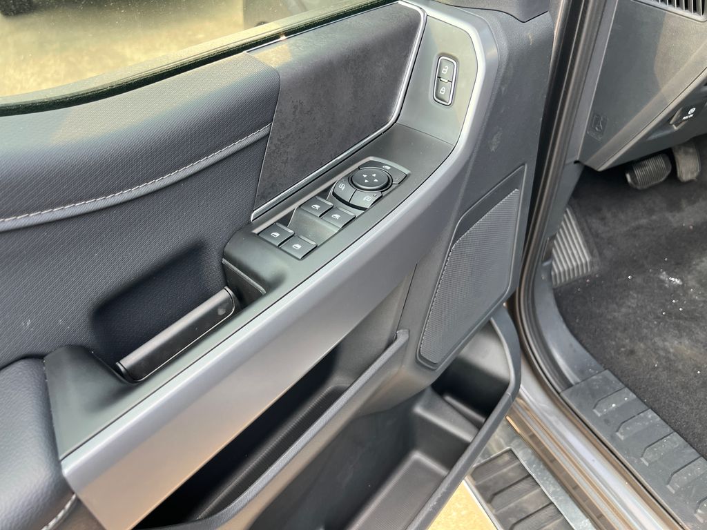 2026 Ford F-150 XLT - Photo 12