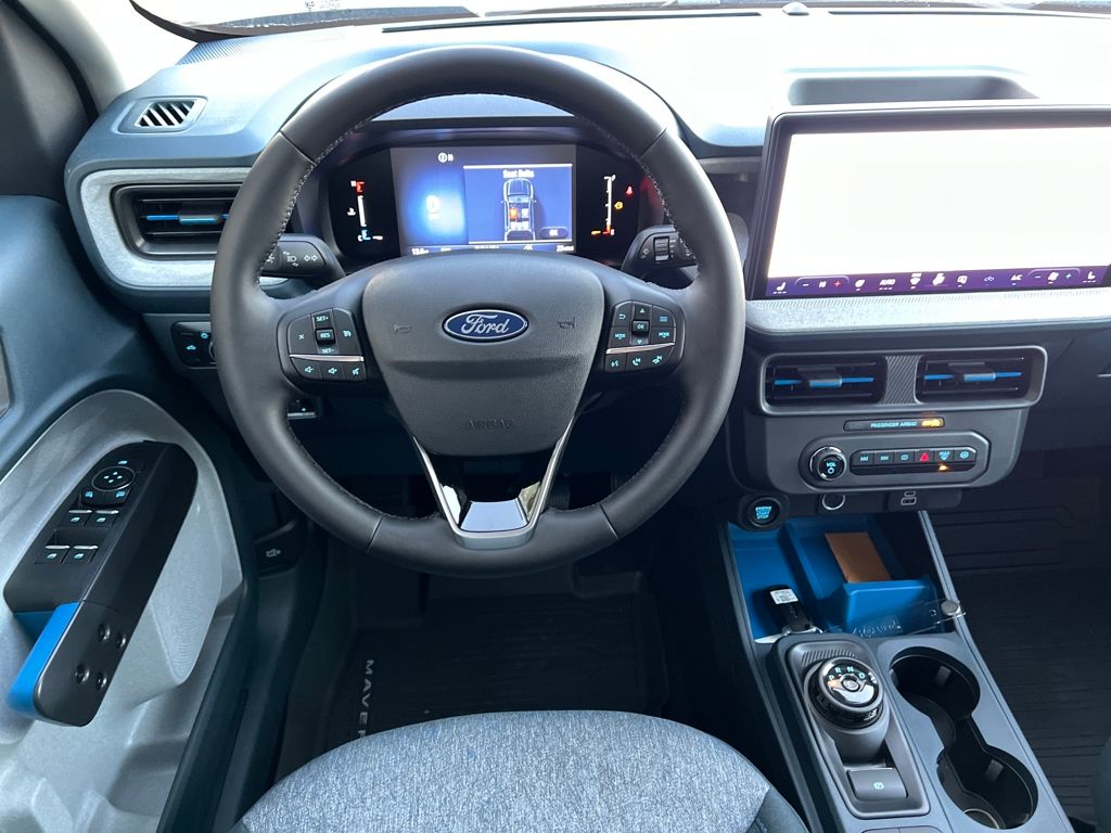 2025 Ford Maverick XLT - Photo 14