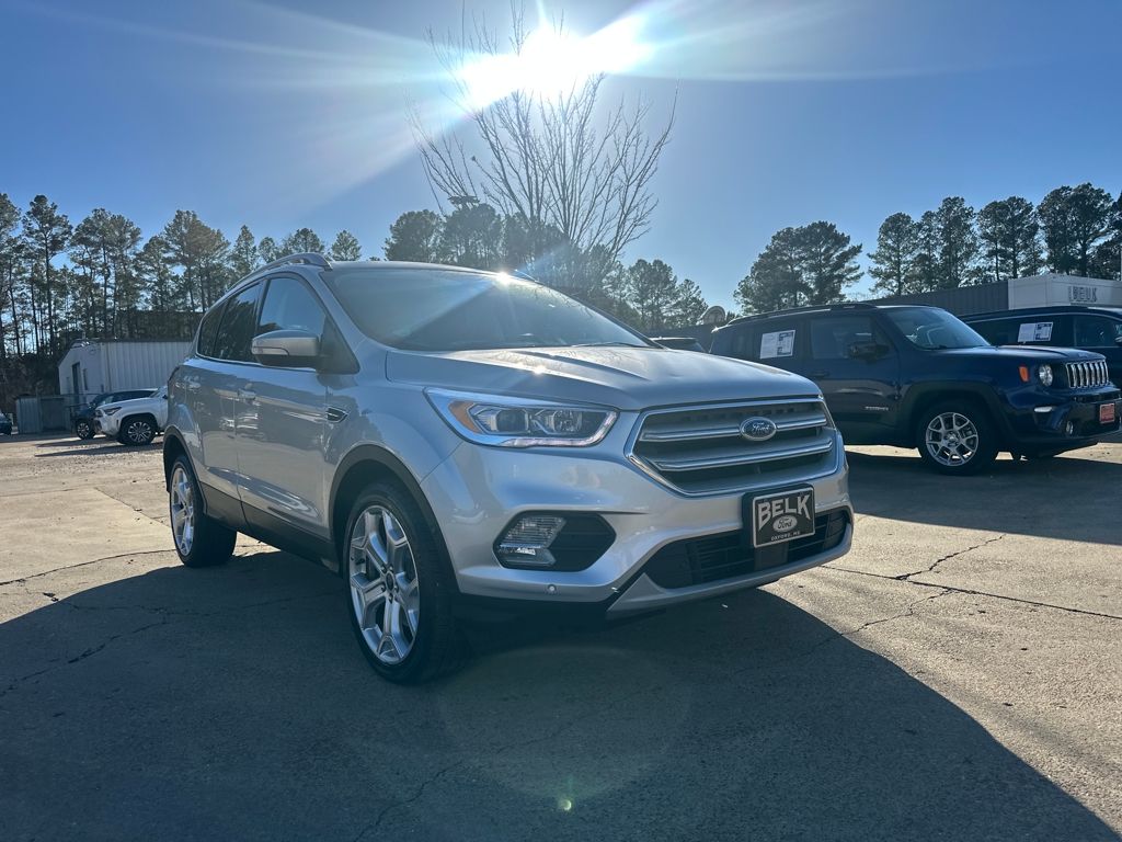 2019 Ford Escape Titanium's photo