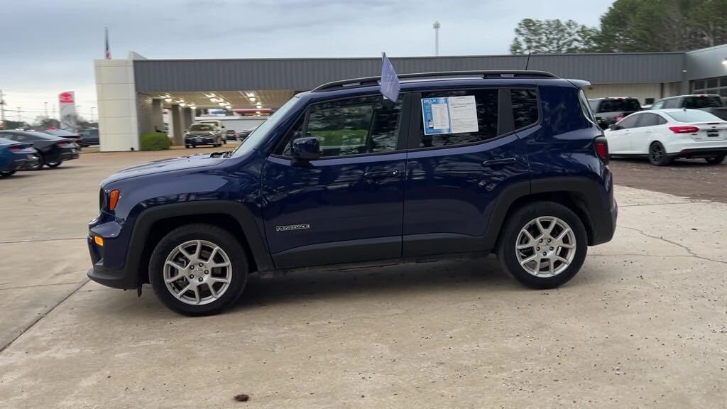 2021 Jeep Renegade Latitude photo 3