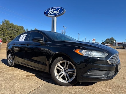 Featured Used 2018 Ford Fusion SE Sedan for Sale in Oxford, MS