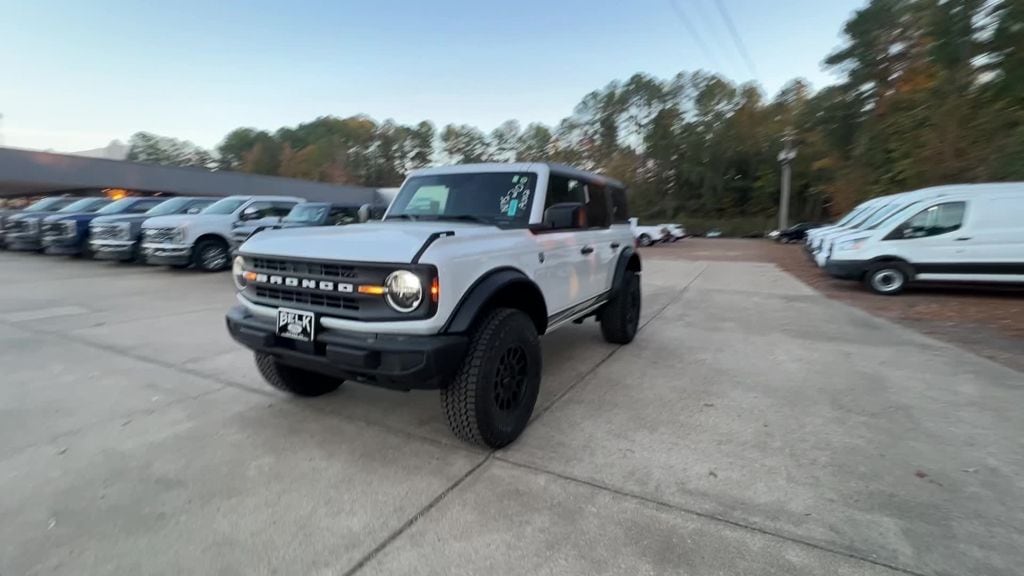 2025 Ford Bronco SUV 