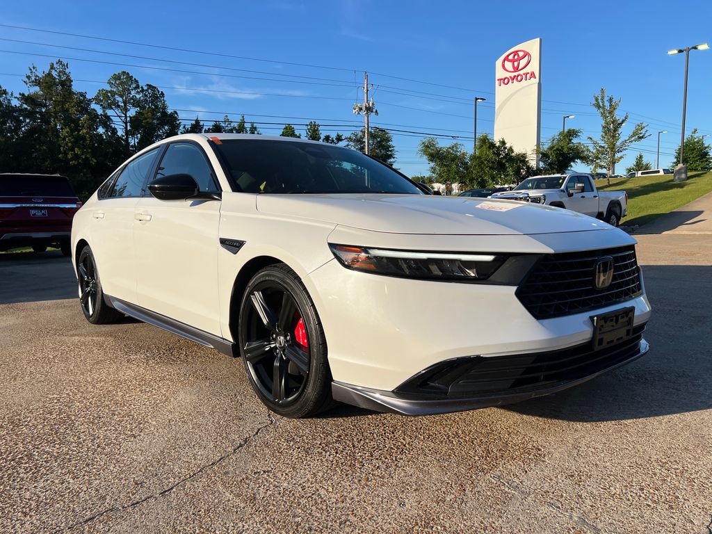 2023 Honda Accord Hybrid Sport-L's photo
