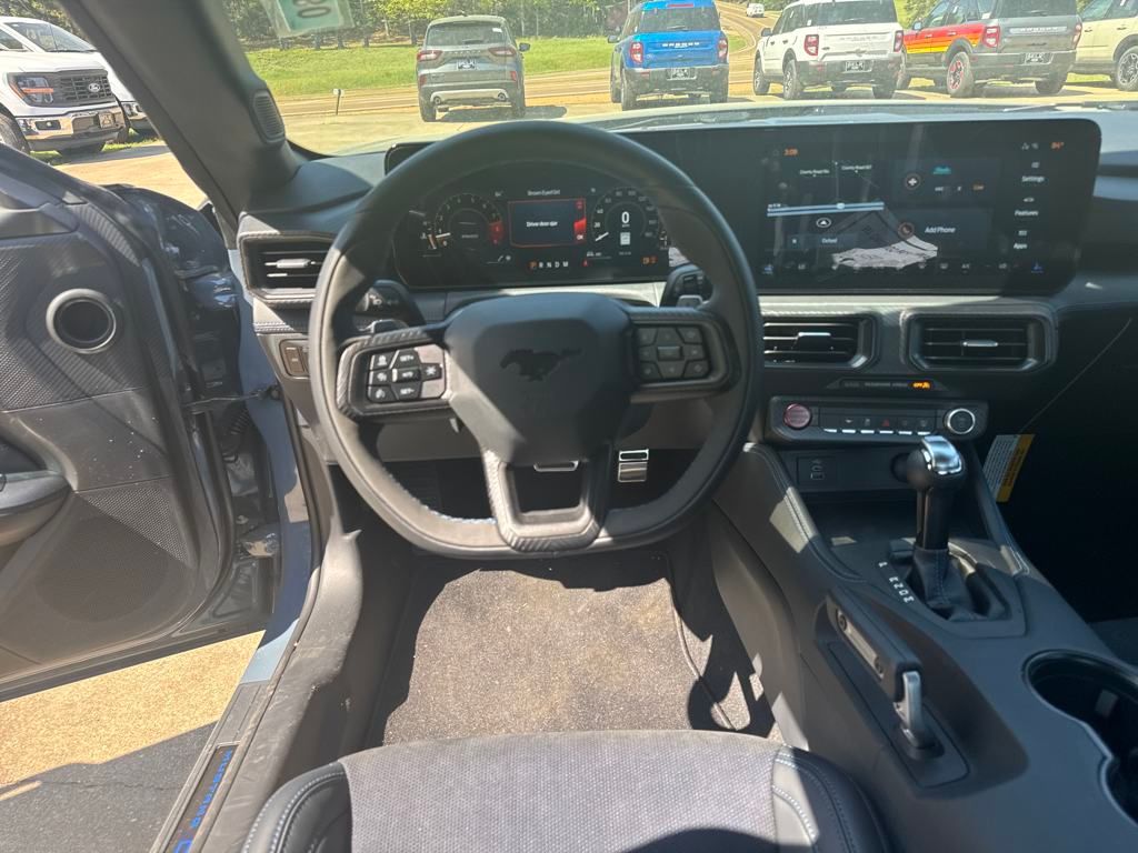 2025 Ford Mustang Dark Horse - Photo 14