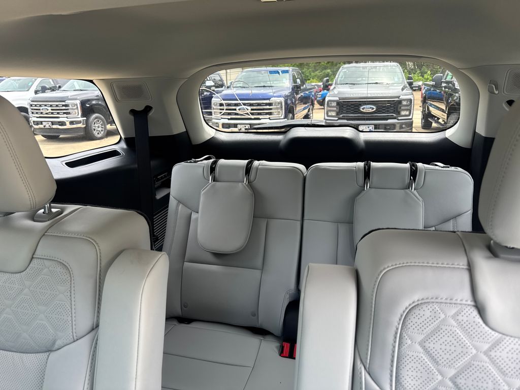 2026 Ford Explorer Platinum - Photo 22