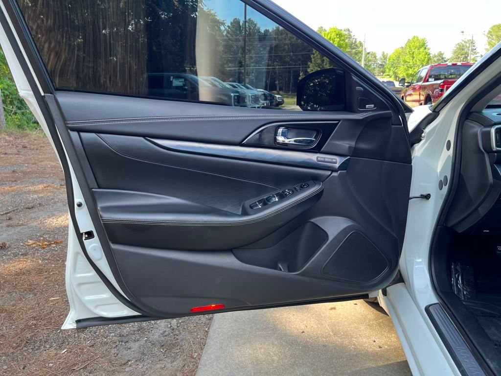 Used 2021 Nissan Maxima Platinum with VIN 1N4AA6FV4MC513415 for sale in Oxford, MS