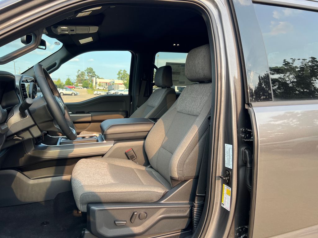 2026 Ford F-150 XLT - Photo 10