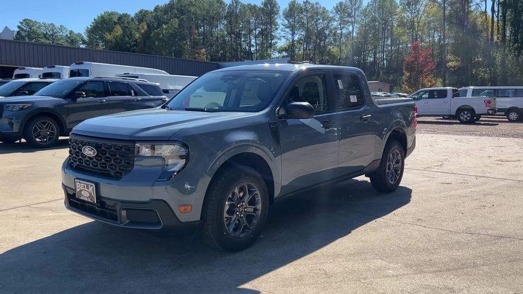 2025 Ford Maverick XLT - Photo 2