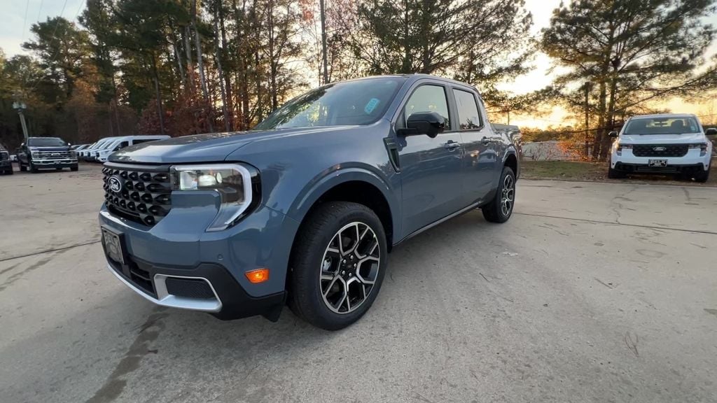 New 2025 Ford Maverick Lariat Truck
