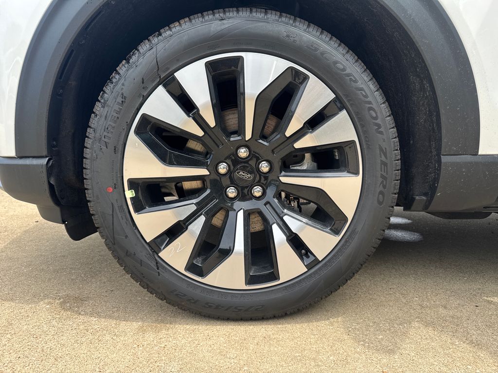 2026 Ford Explorer Platinum - Photo 25