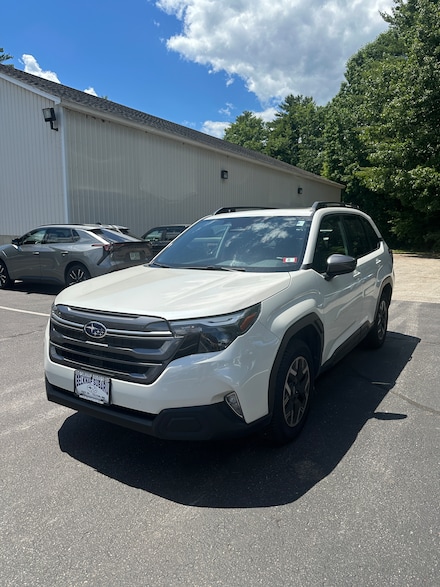2025 Subaru Forester Premium SUV