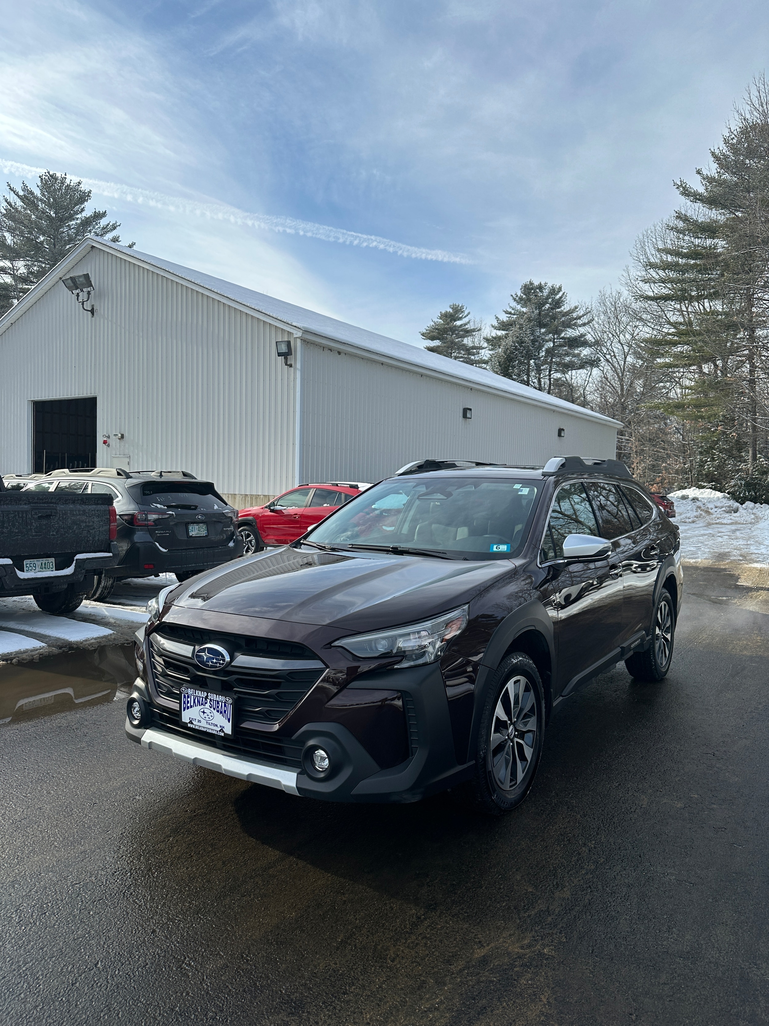 2023 Subaru Outback Touring's photo