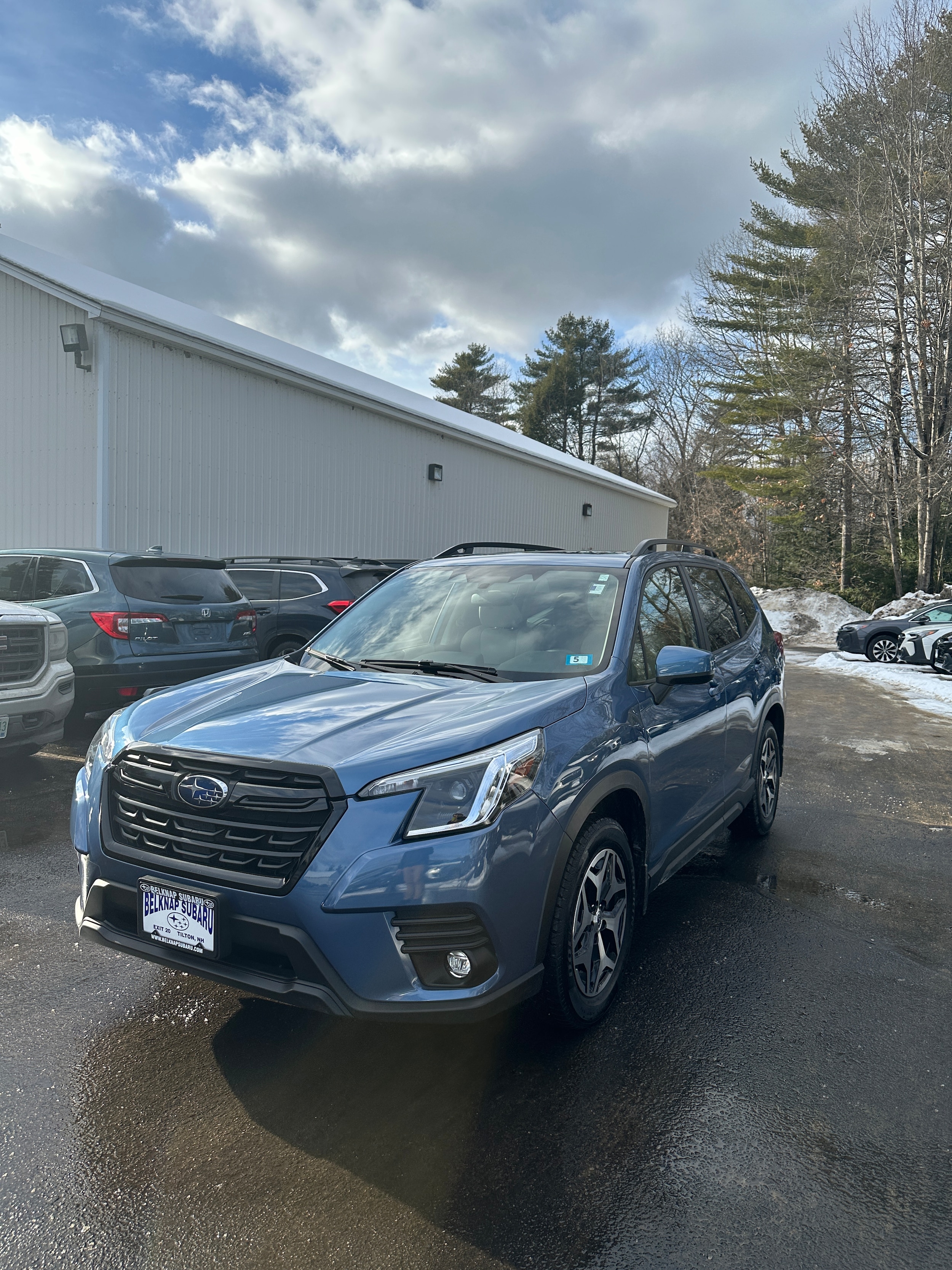 2024 Subaru Forester Premium's photo