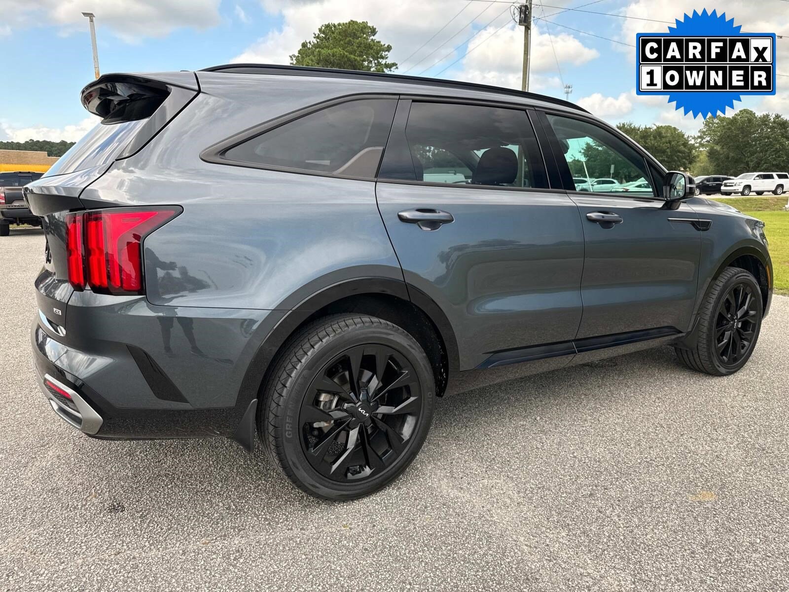 2023 Kia Sorento SX photo 3