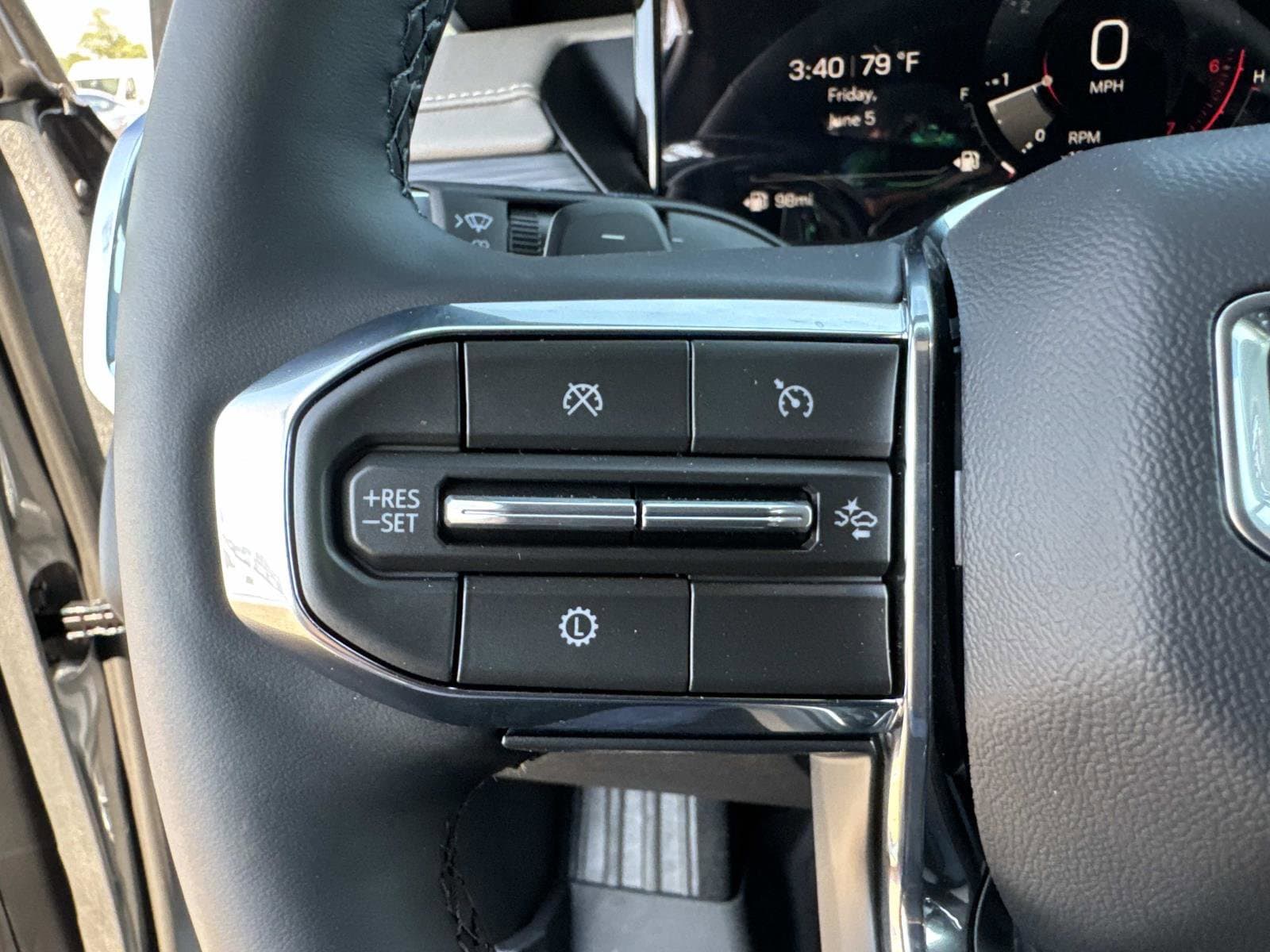 2026 GMC Acadia Elevation - Photo 35