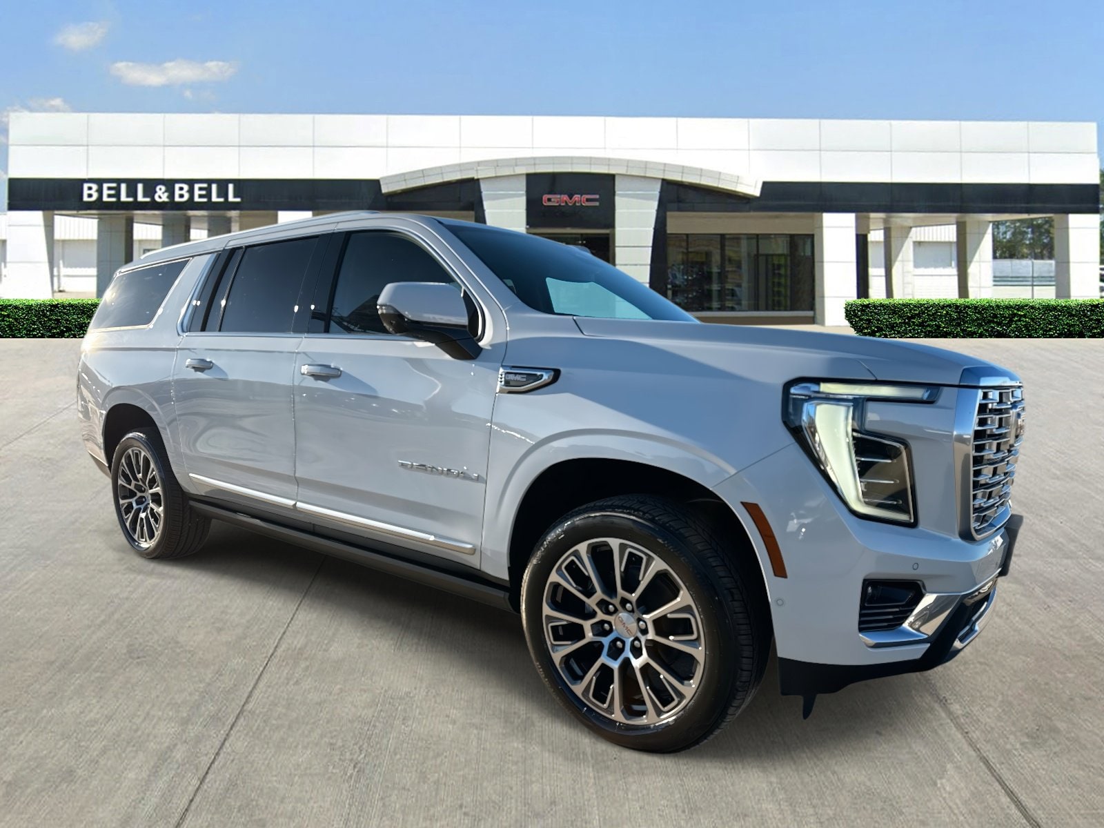 2026 GMC Yukon XL Denali's photo